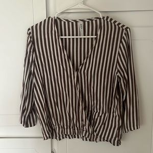 RCVA striped top size small